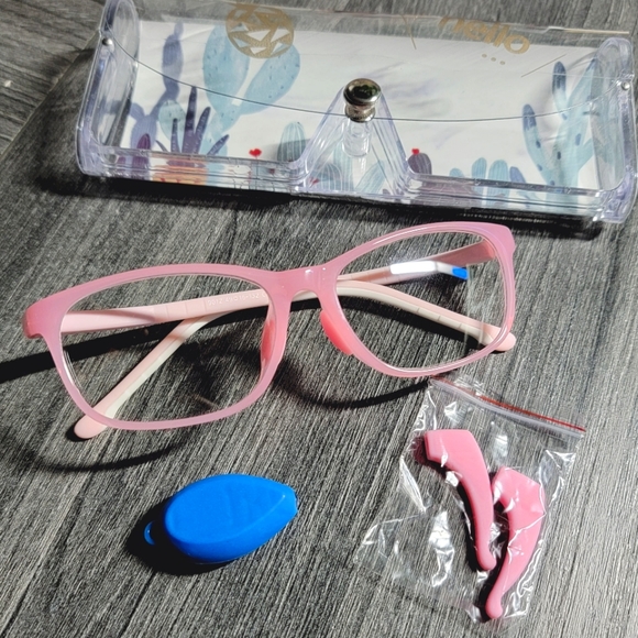 Blue Light Blocking Glasses - Picture 2 of 6